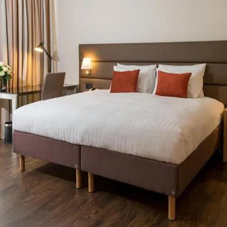 By Marriott Hotel 4*