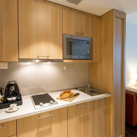 By Marriott 4*