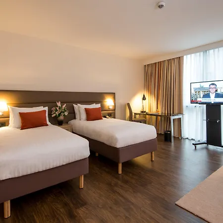 By Marriott 4*