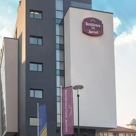 מלון By Marriott
