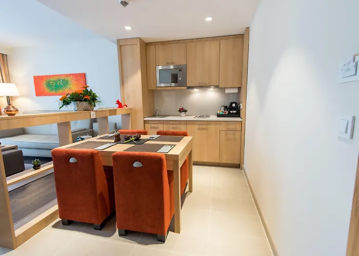 By Marriott Hotel 4*