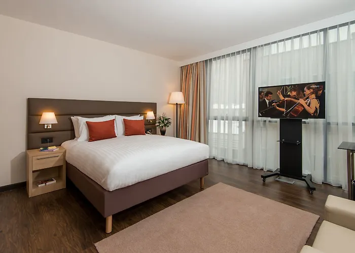 Hotel By Marriott 4*